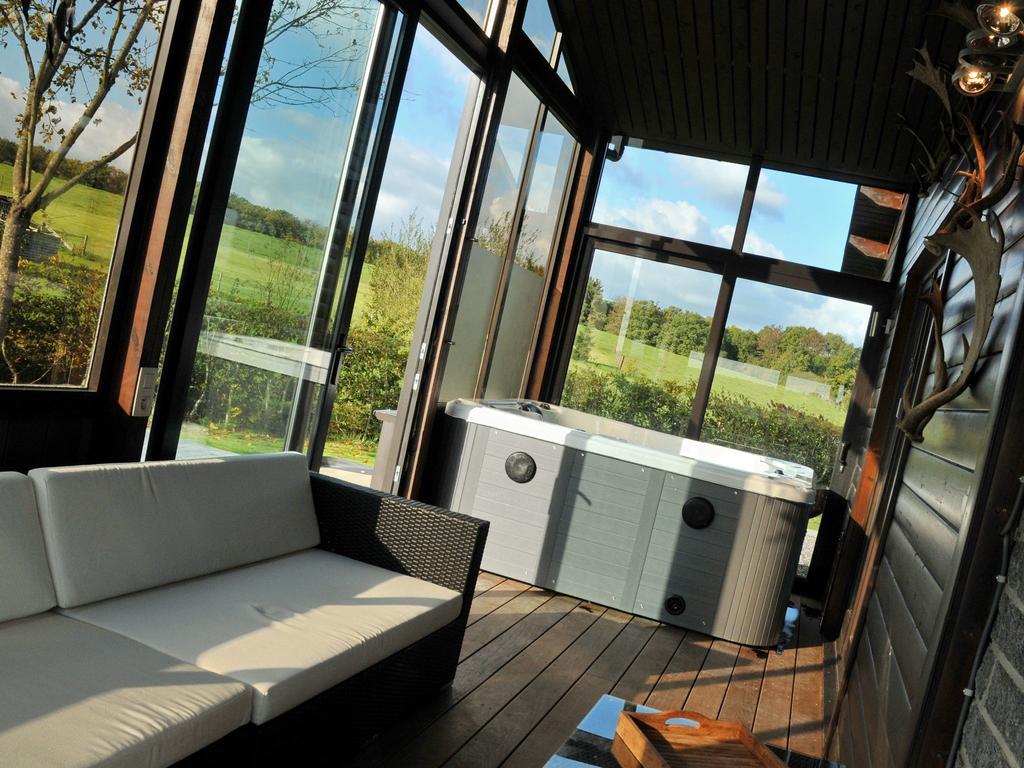 Arbre Dresse Villa Somme-Leuze Rom bilde